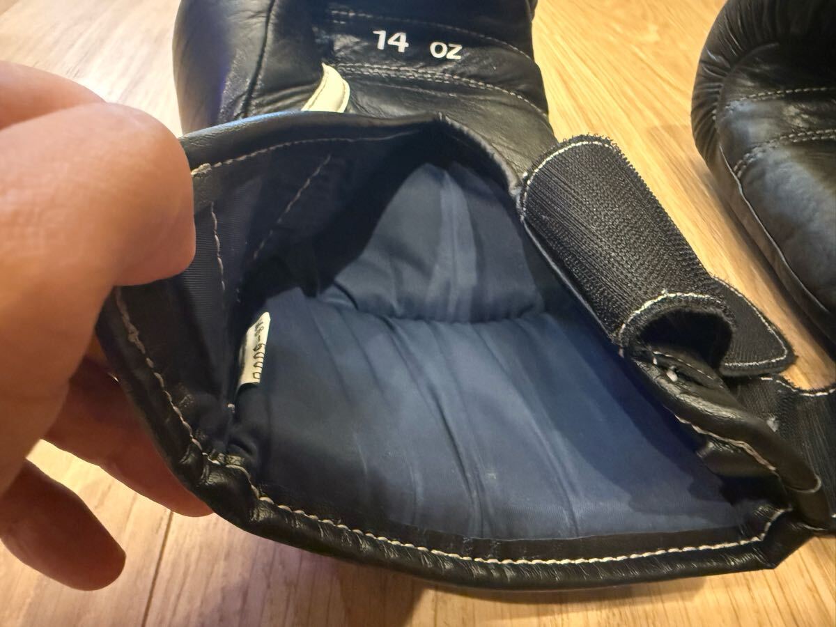 7回使用　 ボクシンググローブ Winning ウイニング マジックテープ式 黒 グローブ