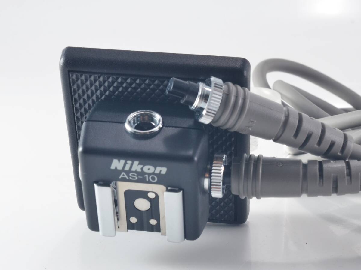 [美品] Nikon (ニコン) AS-10 TTL増灯アダプター コード付 (54837)_画像2