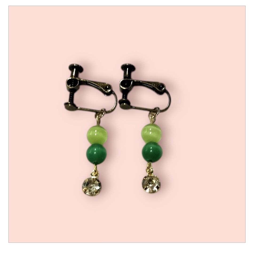 キャッツアイビーズのドロップイヤリング　ハンドメイド