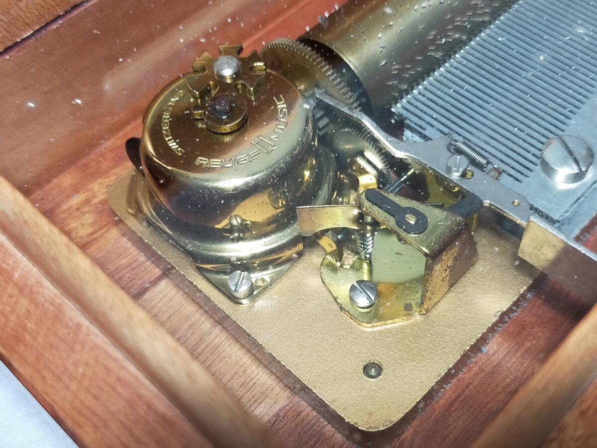 ES27 музыкальная шкатулка REUGE дракон ju ламинария материал шар .3 искривление 72.Theme from the Four Seasons (3 parts) A.Vivaldi