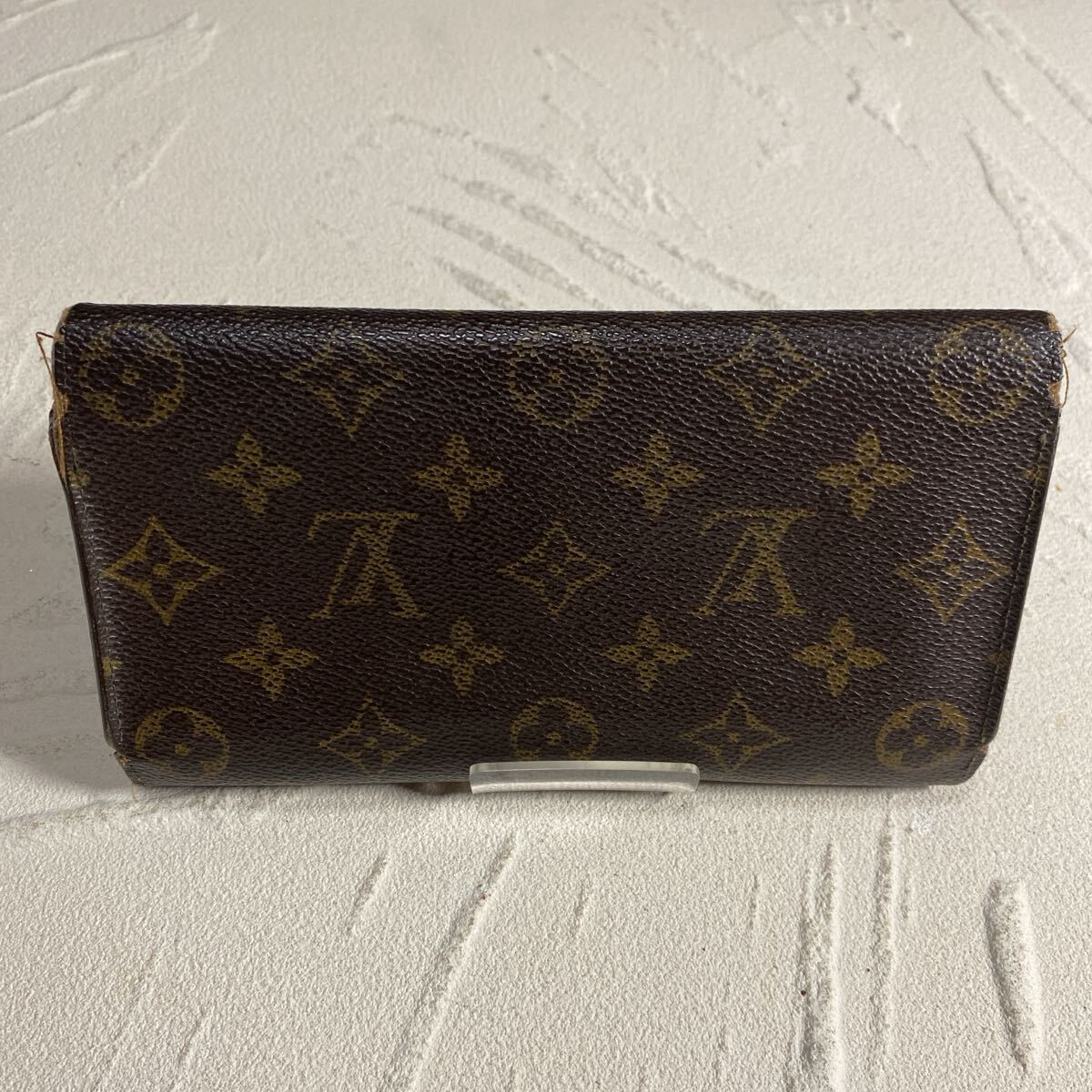 ルイ・ヴィトンモノグラム ポルトトレゾール インターナショナル M61215 PVC,レザー 長財布三つ折りLOUIS VUITTON モノグラム