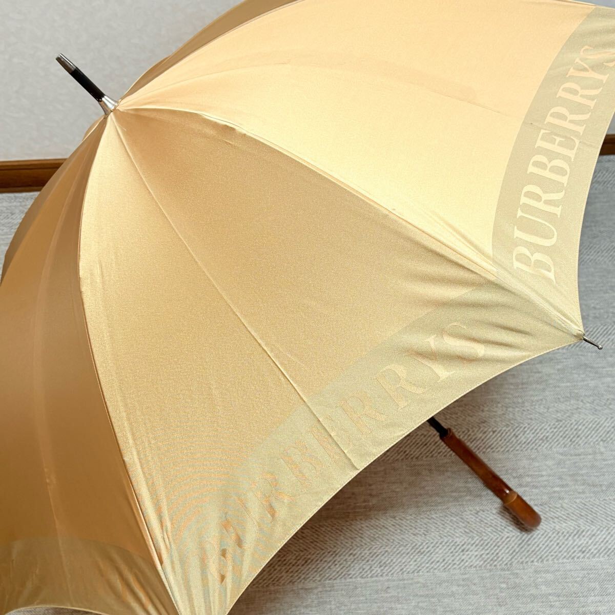 BURBERRY Burberrys ヴィンテージ　晴雨兼用長(zhǎng)傘　文字ロゴシャンパンゴールド　紳士　メンズ