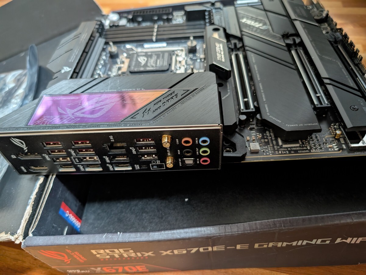 ASUS ROG STRIX X670E-E GAMING WIFI マザーボード 訳あり