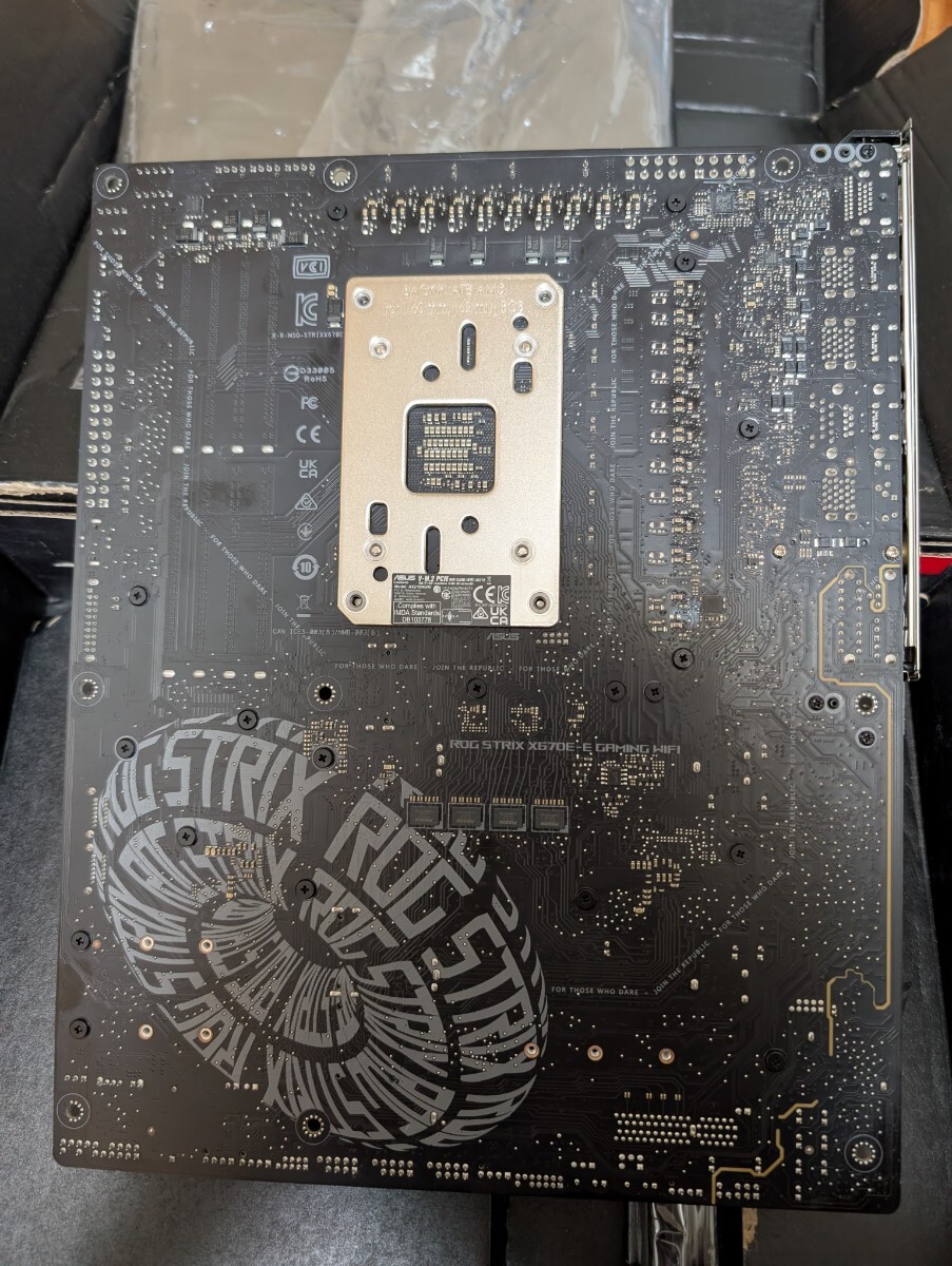 ASUS ROG STRIX X670E-E GAMING WIFI マザーボード 訳あり
