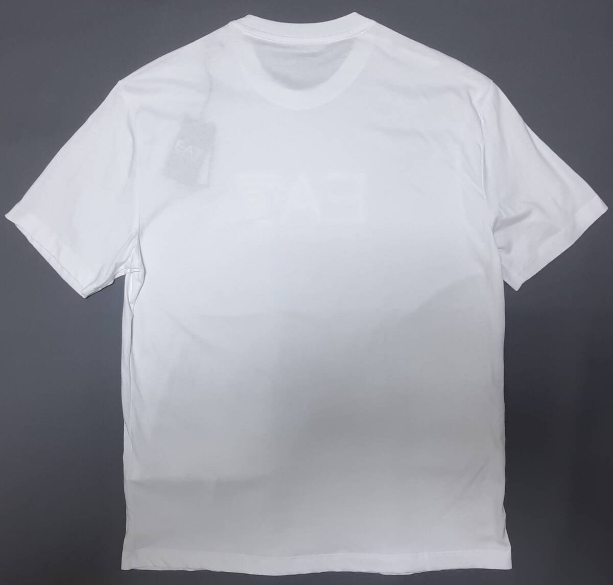 [新品] EA7/EMPORIO ARMANI　ラバー素材ロゴ入り【メンズ?ジャージ半袖Tシャツ】◆2024-25年秋冬モデル　サイズ：XL(52相當)　◆色：白