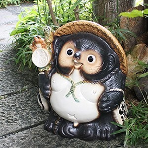 信楽焼 15号福々狸 たぬき タヌキ 開運 縁起物 可愛い 陶器 商売繁盛 ギフト 開店祝 置物 かわいい 信楽焼き 蛙 カエル ta-0062 和風