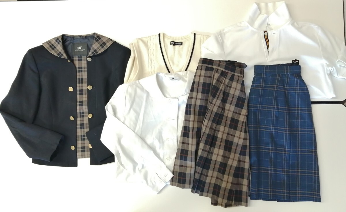 新素材新作 岡山県[明誠学院高校]女子制服 HIROKO KOSHINO 冬服セーラー服+ 学生服