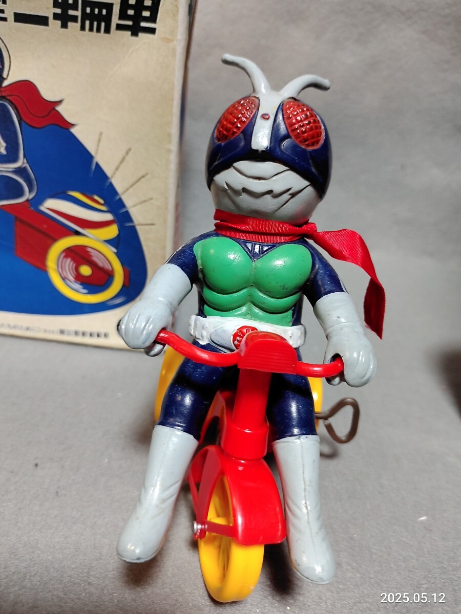 【当時物】仮面ライダー 三輪車 マスダヤ 増田屋旧バンダイ パチソフビ 無版権 Yahoo!オークション - 昭和レトロ マスダヤ当時物 仮面ライダー