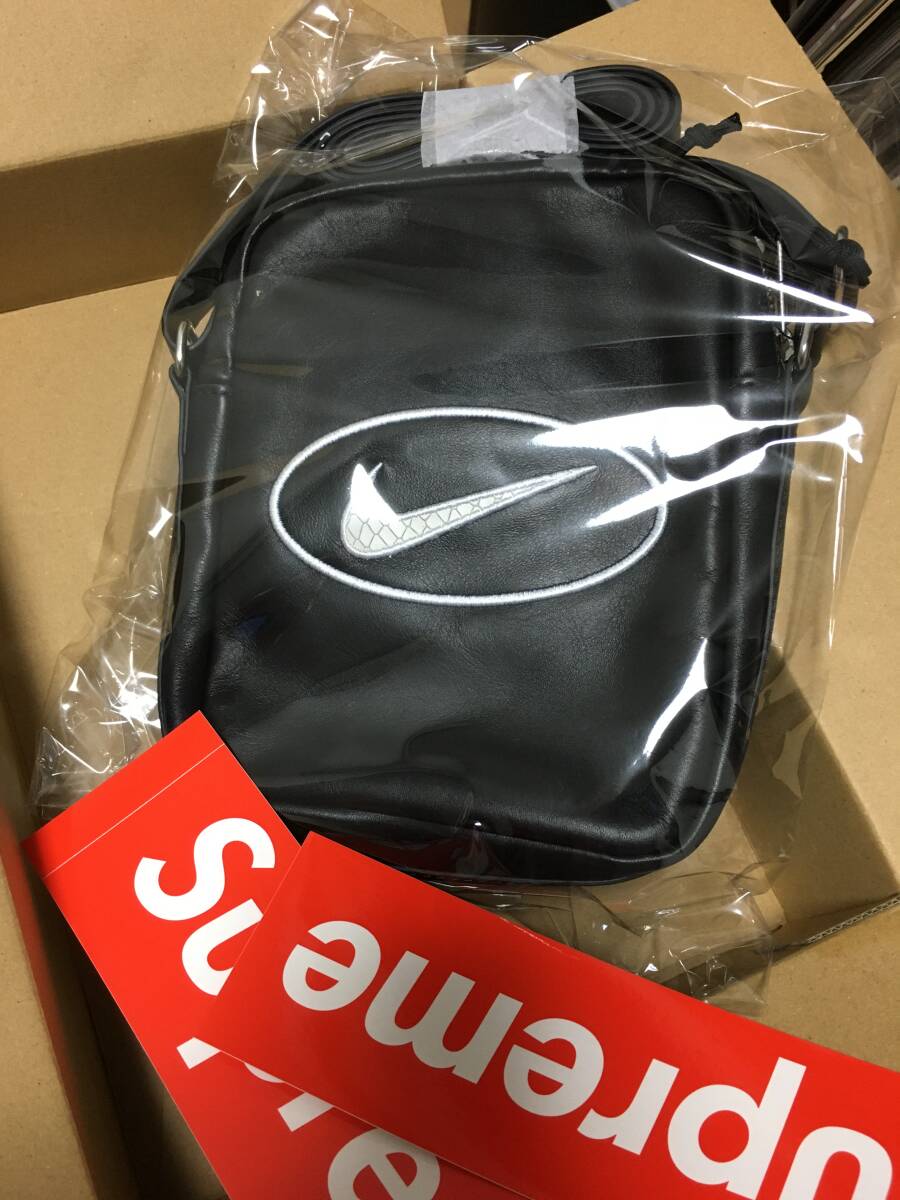 希少新品 シュプリーム ナイキ Supreme Nike Leather Shoulder Bag レザー ショルダー バッグ BLACK ブラック 25SS