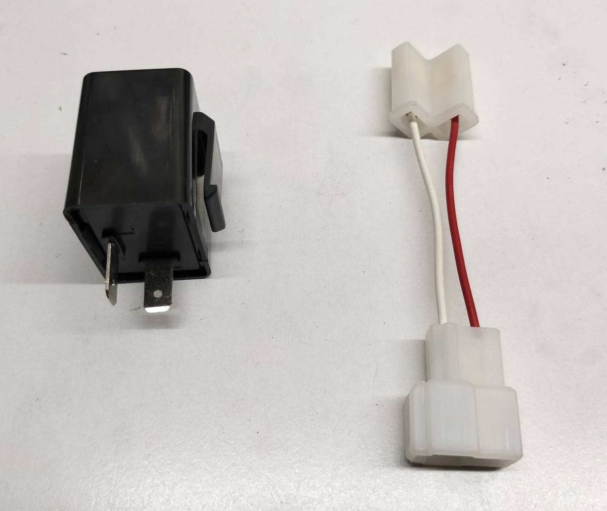 スズキ　アドレスV100 CE11A　CE13A 用 LED対応 ICウインカーリレー 変換ハーネス セット