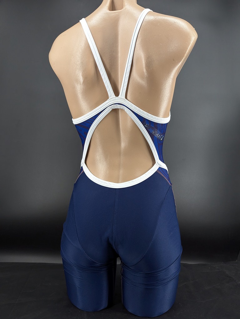 1846C 送料185円? TYR ティア USA ロゴ入り? 白パイピング スパッツタイプ 競(jìng)泳水著 S