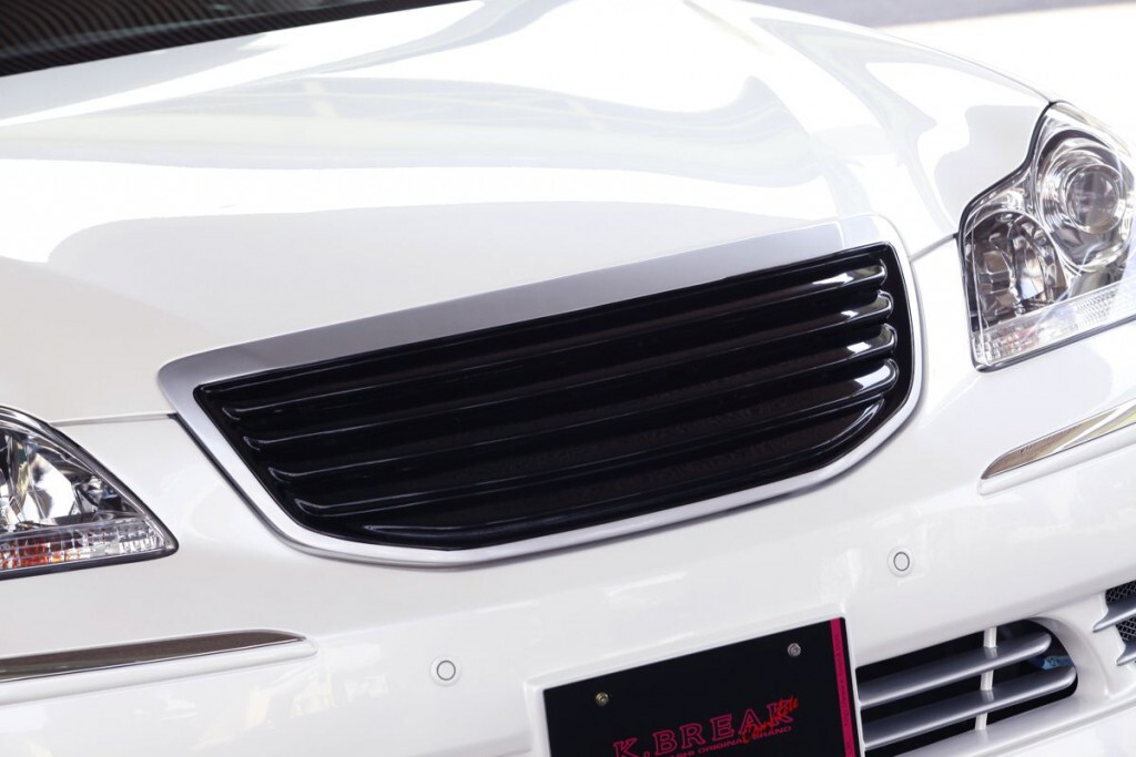 18マジェスタ前期　プラチナム　フロントグリル　K-BREAK kbreak ケイブレイク ケーブレ Kブレ Kブレイク_画像1