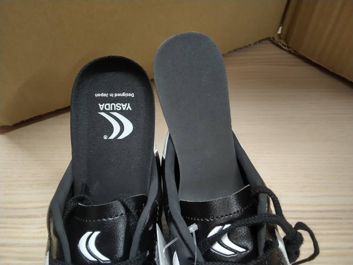 シューズにはYASUDAマークが入っています