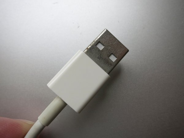 【ジャンク 読み込みません】Apple 外付け CD/DVD ドライブ / Apple USB SuperDrive / シルバー アップル マック Mac / 説明書 外箱あり_画像6