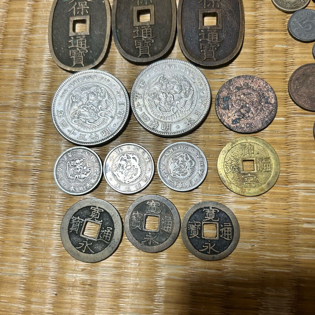 古銭 銀貨　まとめ売り　 天保通宝 寛永通宝　明治1園銀貨 銅貨_画像3