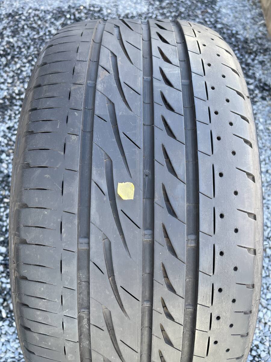 小テープ側(cè) 刺さった跡 穴あき無し