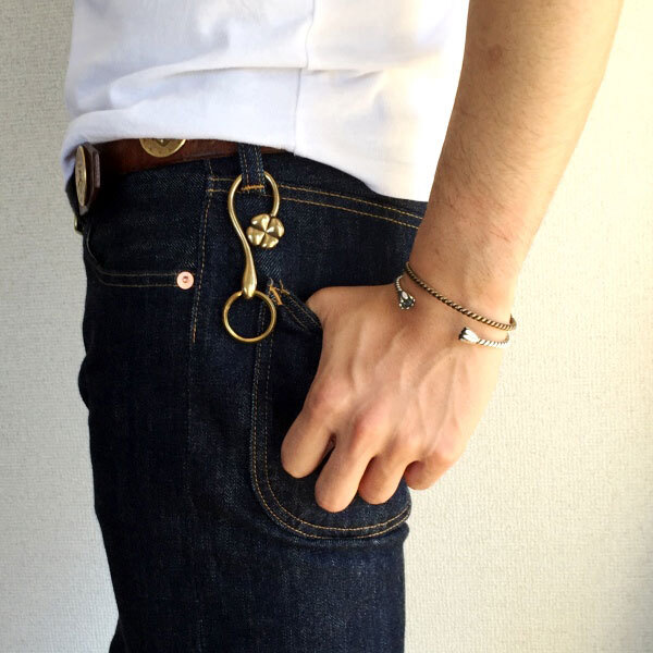 VASSER(バッサー)Brass Tassel Bangle(ブラスタッセルバングル)