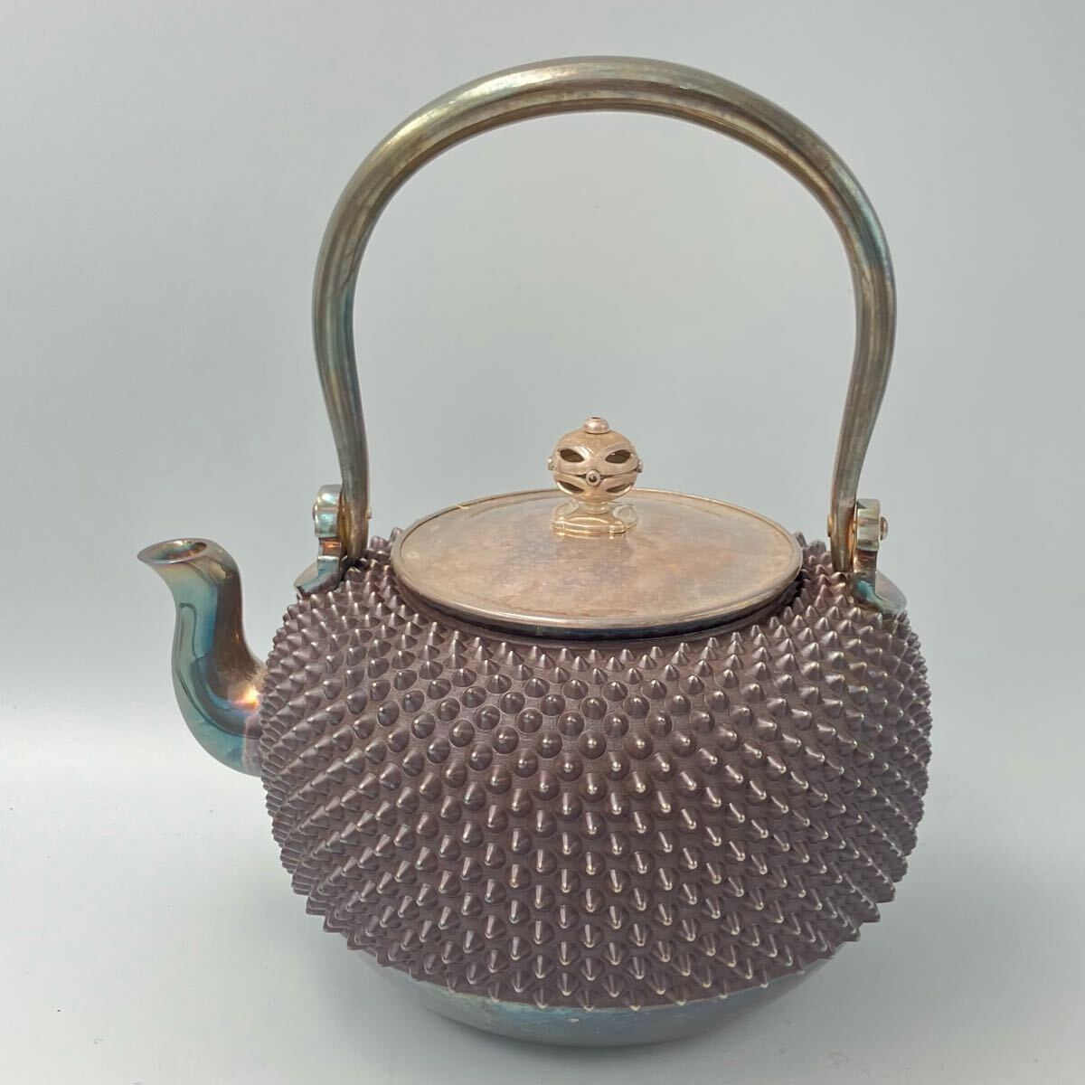 【霰銀瓶】　純銀霰打丸型湯沸　銀瓶　煎茶道具 重量646g　共箱　_画像3