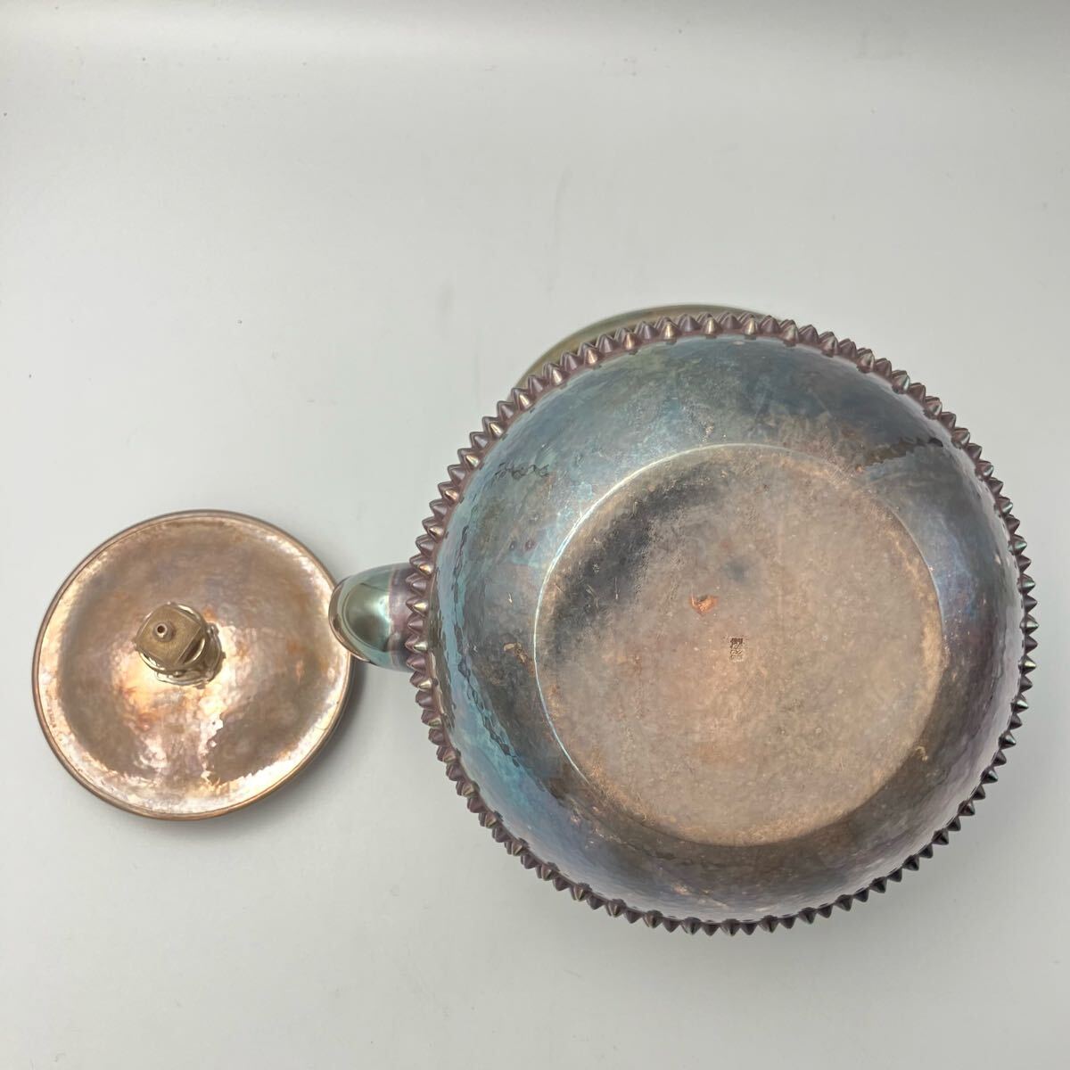 【霰銀瓶】　純銀霰打丸型湯沸　銀瓶　煎茶道具 重量646g　共箱　_画像7