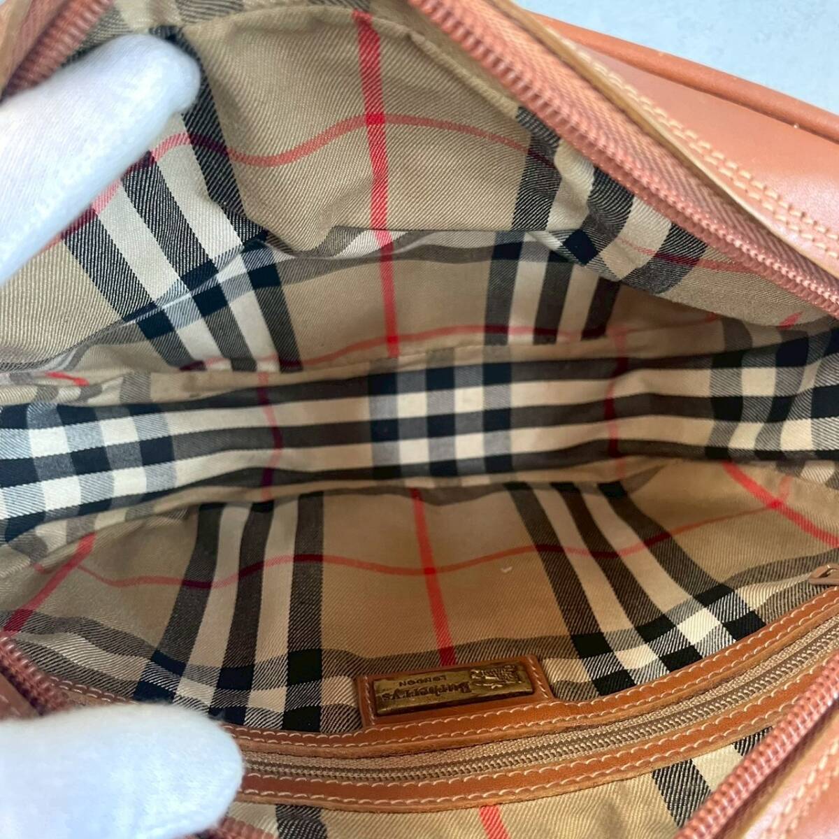【大人気】 バーバリー BURBERRY ショルダーバッグ ポシェット ボディ ノバチェック ブラウン レザー ホースロゴ 斜め掛け ビジネス