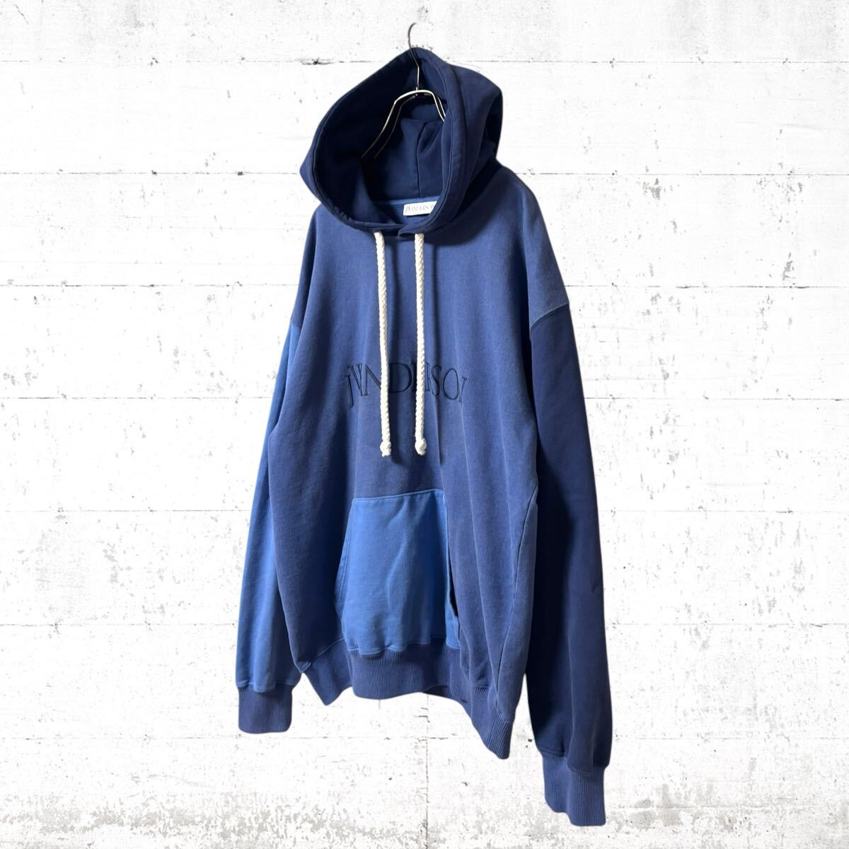 JW ANDERSON ポルトガル製 刺繍ロゴ入り スウェット パーカー L JW ANDERSON ポルトガル製刺繍ロゴ入りスウェットパーカー L