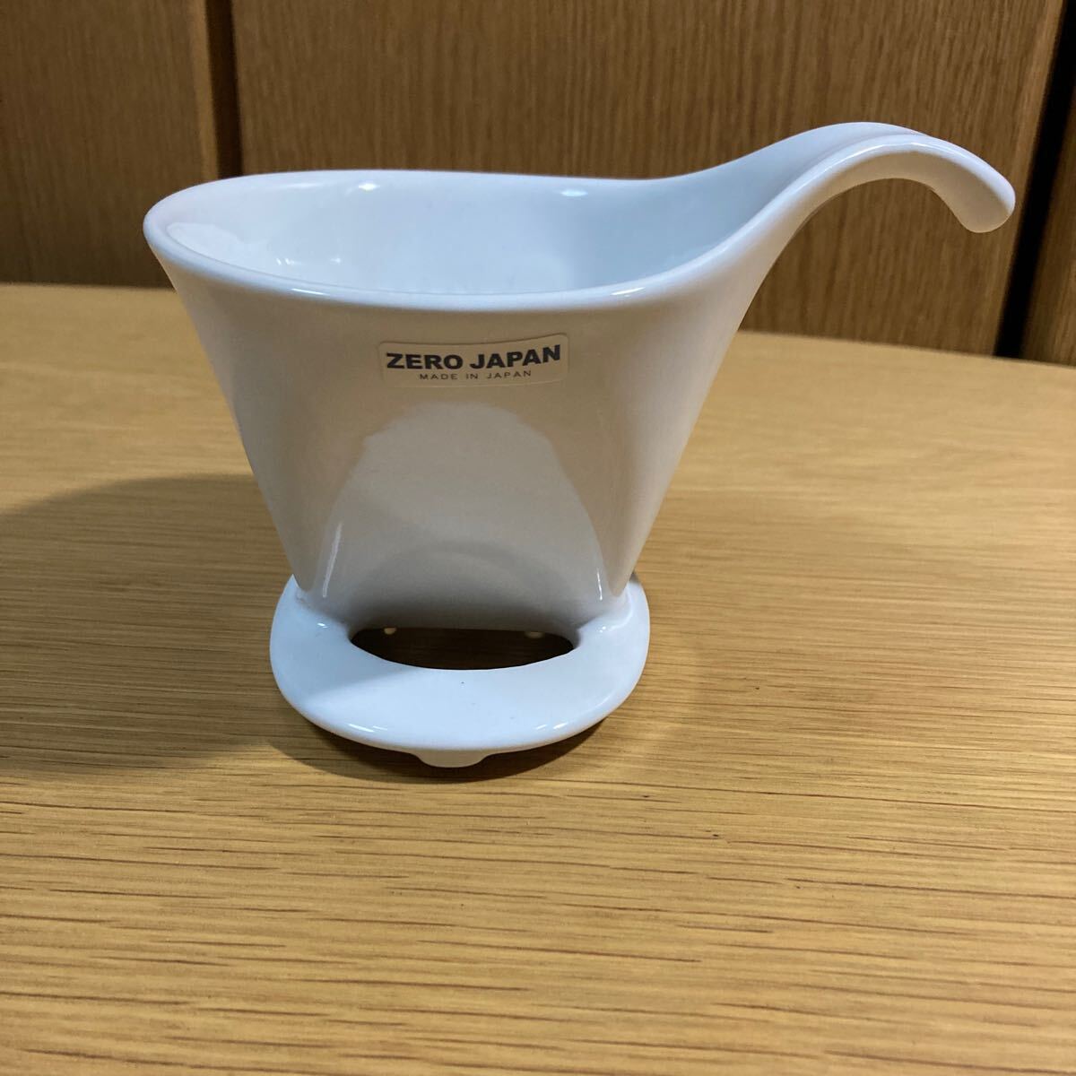 ▼ ZERO JAPAN≪ドリッパー 1個≫陶器製 ゼロジャパン ホワイト　コーヒードリッパー_画像1