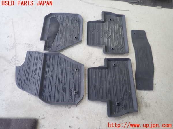 1UPJ-27407800]ボルボ?V60(FD4204T)フロアマット 中古