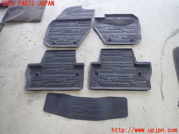 1UPJ-27407800]ボルボ?V60(FD4204T)フロアマット 中古