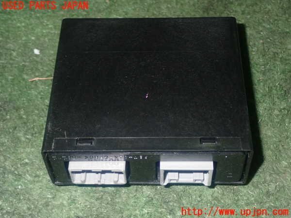 1UPJ-27326149]ステップワゴン スパーダ ハイブリッド(RP5)コンピューター4 中古