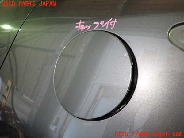 1UPJ-28121690]レクサス・CT200h(ZWA10)フューエルリッド 中古