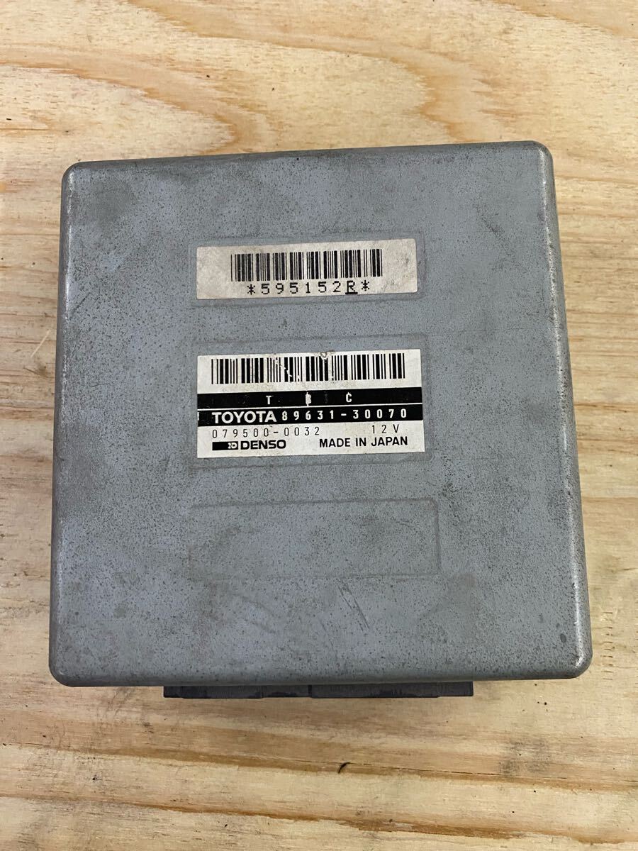 jzs147アリスト　トラクションコントローラ89631-30070_画像1