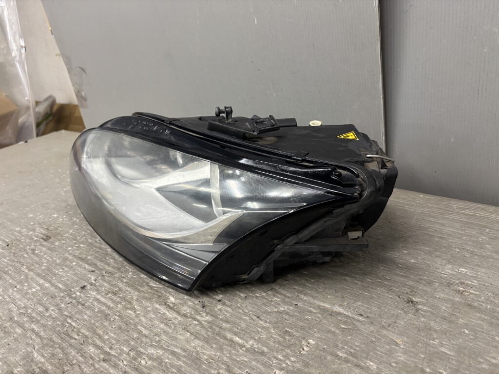 アウディ TT クーペ 右H Audi(8J A5 8JBWA) 純正 左 HID ヘッドライト レベ バラスト 8J0 941 003 AK キセノン ヘッドランプ p055250