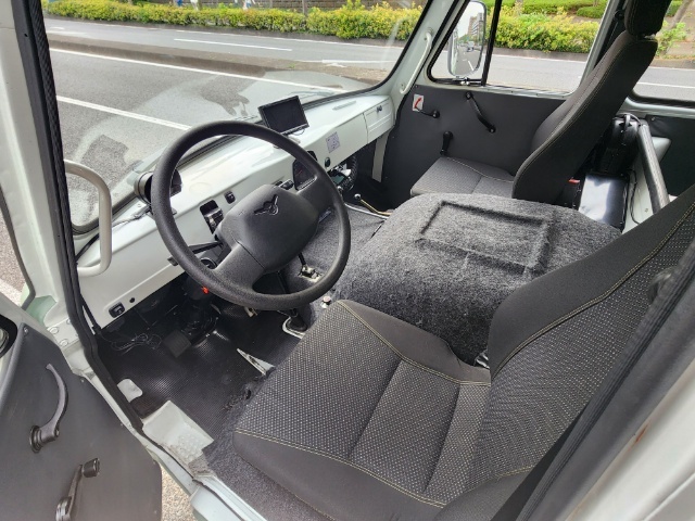 UAZ 2206　ジュビリー　ロシア制　ワズ　2020年モデル　限定車　4X4　4WD　元軍用車ベース　