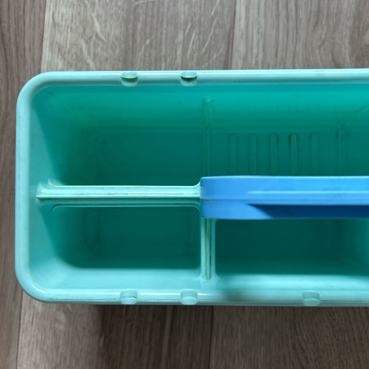 絵の具セットのバケツのみ バケツ スケッチセット 小学生 中古 グリーン スケッチセット用筆洗バケツ 筆洗いバケツ 絵の具洗い用_画像9