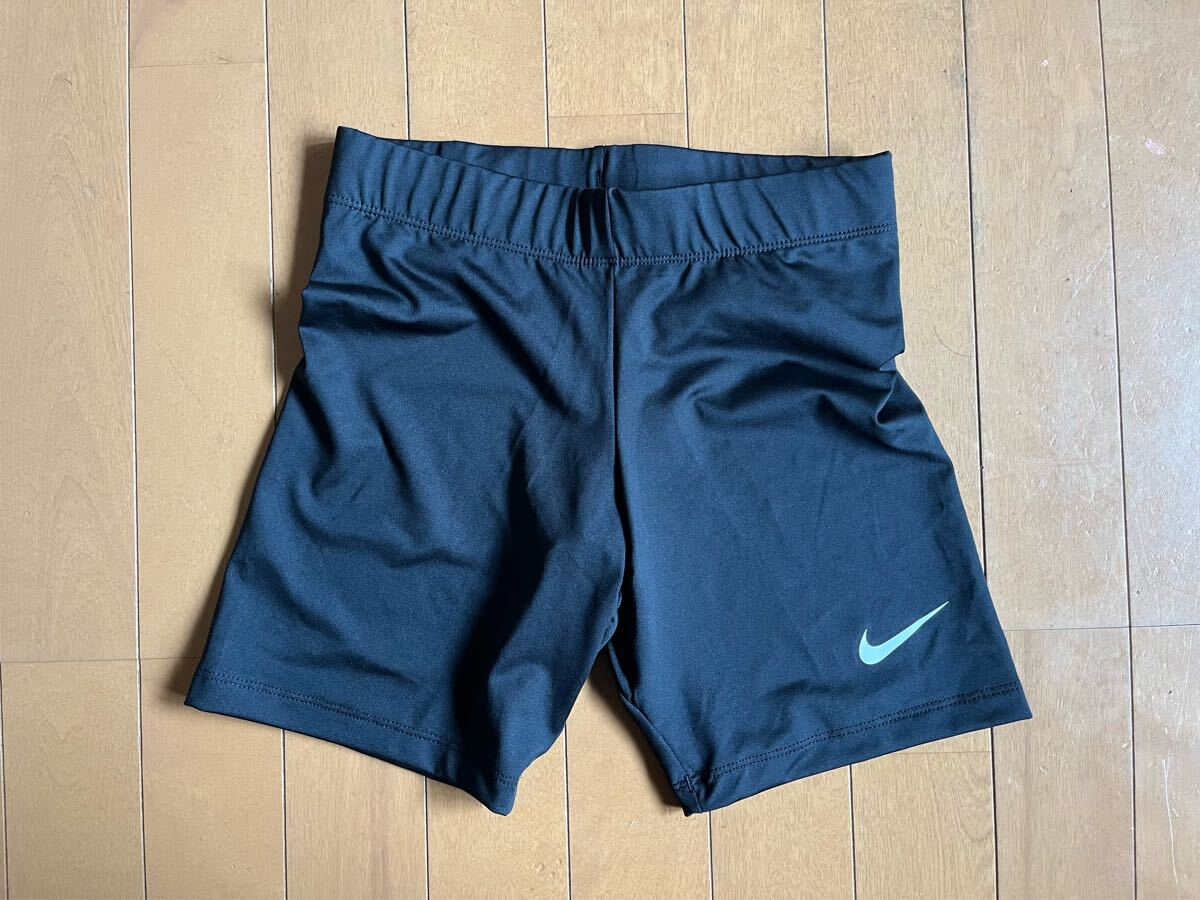 NIKE ナイキ ショートタイツ ランニングタイツ ジム フィットネス XS ウィメンズ 新品未使用 送料無料 タグ付き