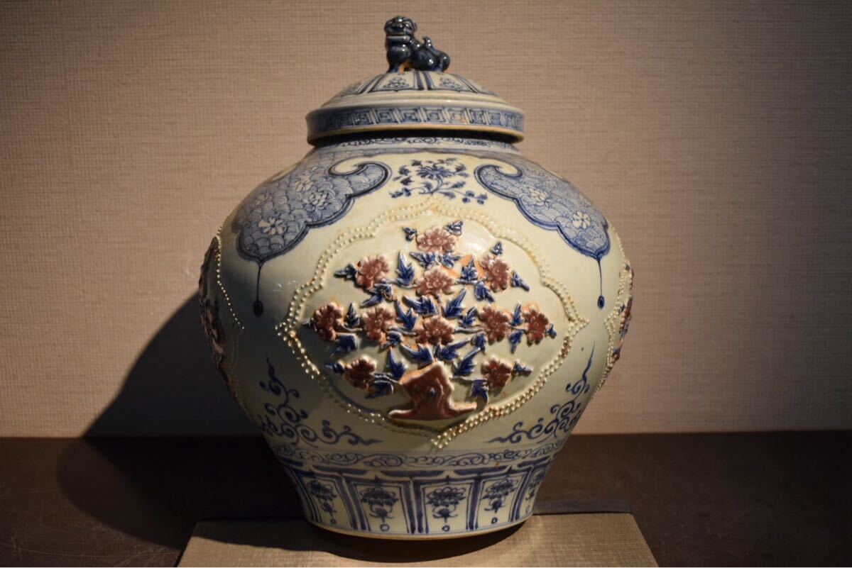 人気 ブランド チェック GE】Z648【コレクター所蔵品】時代 青花紅釉獅子摘蓋壺/中国古玩 染付