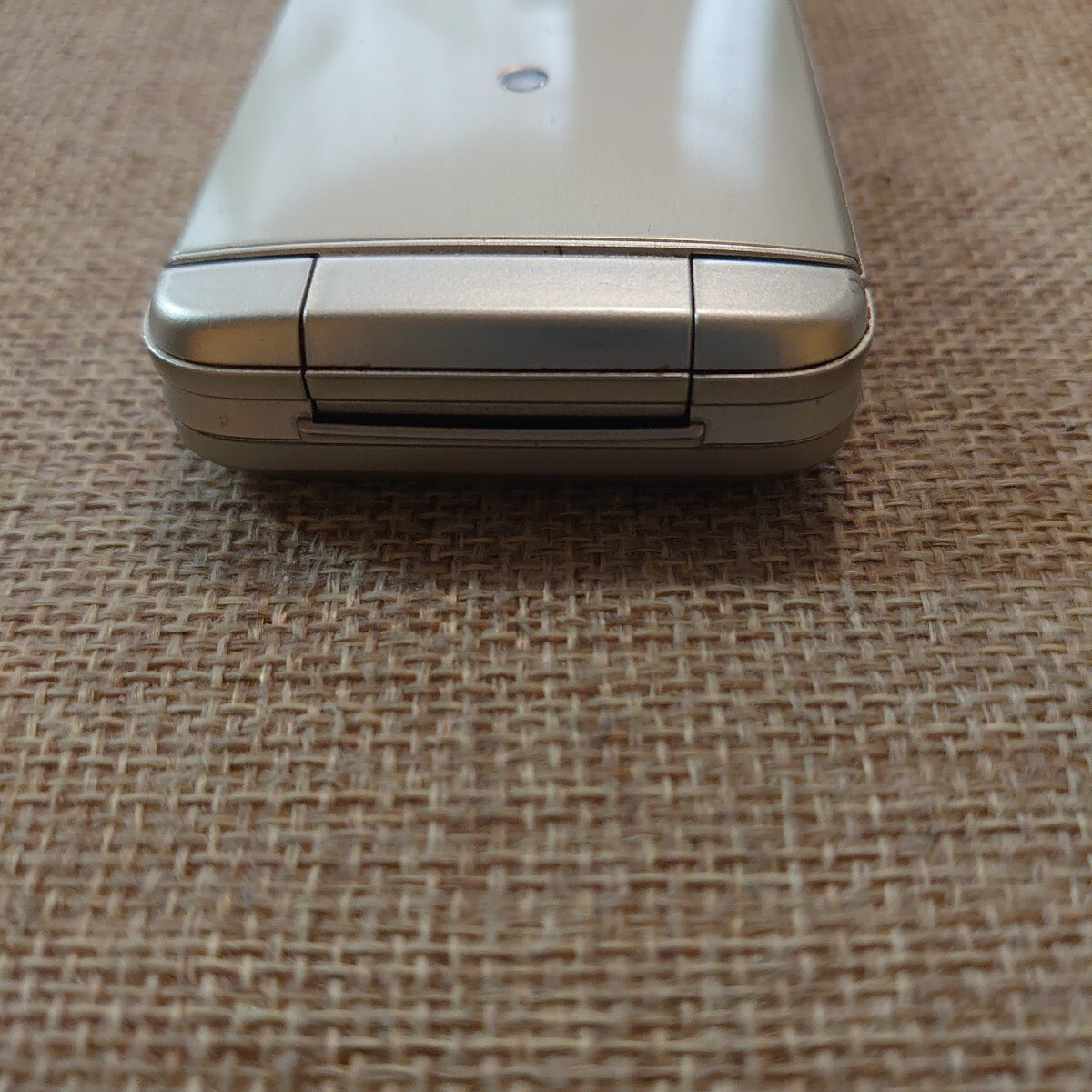 美品 KYF43 au ゴールド｜Yahoo!フリマ（旧PayPayフリマ）