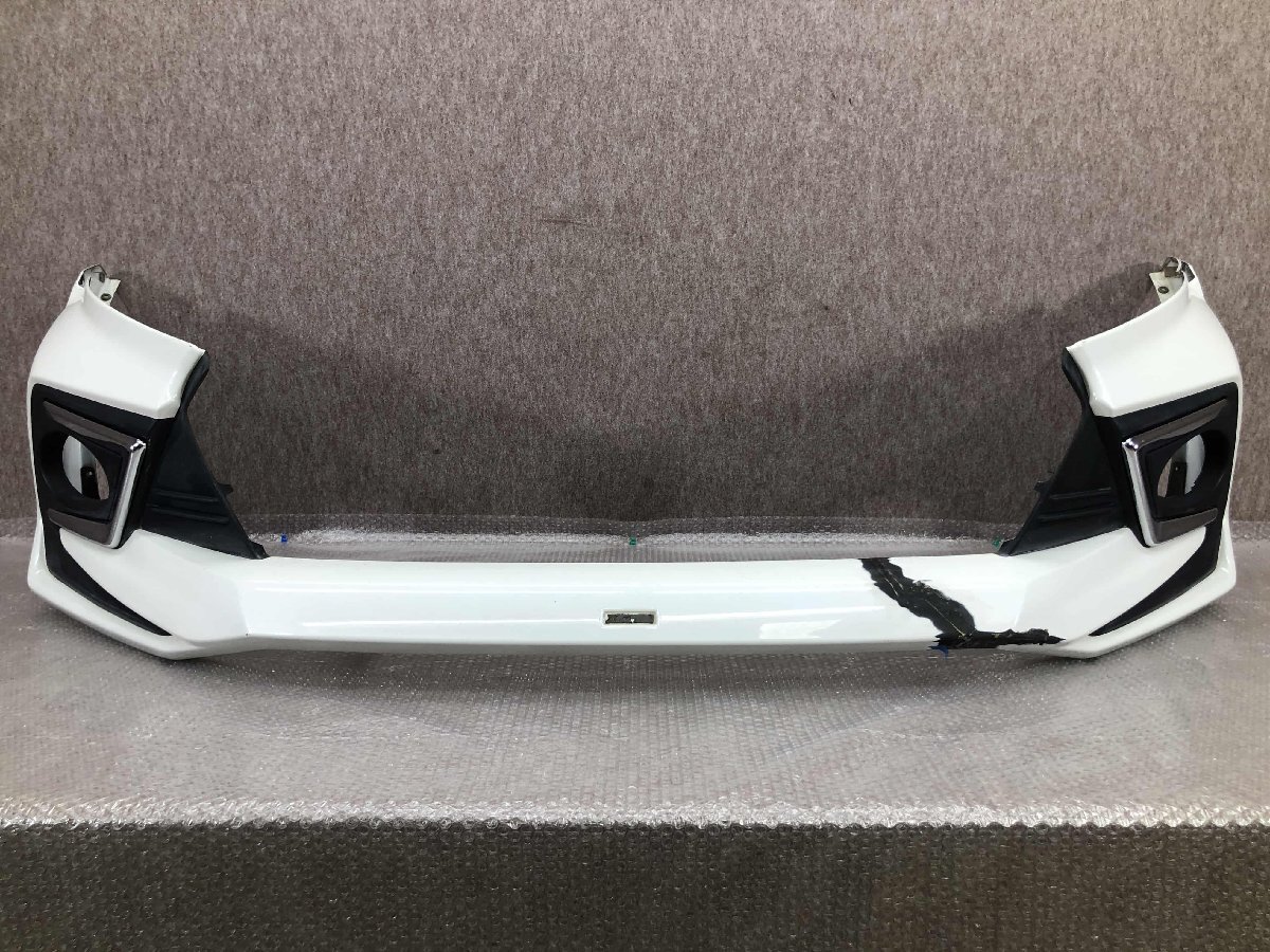 こっちー出品 YXS10 クラウン コンフォート 純正 フロントバンパー 52119