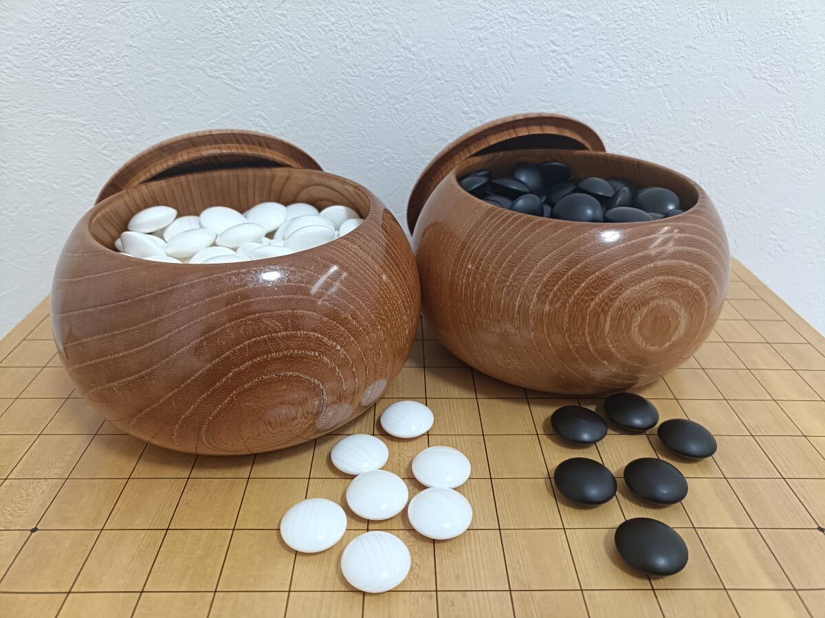 メーカー 一覧 ☆彡美品◇日向特製 本蛤碁石 『36』号☆欅特大碁笥セット 囲碁