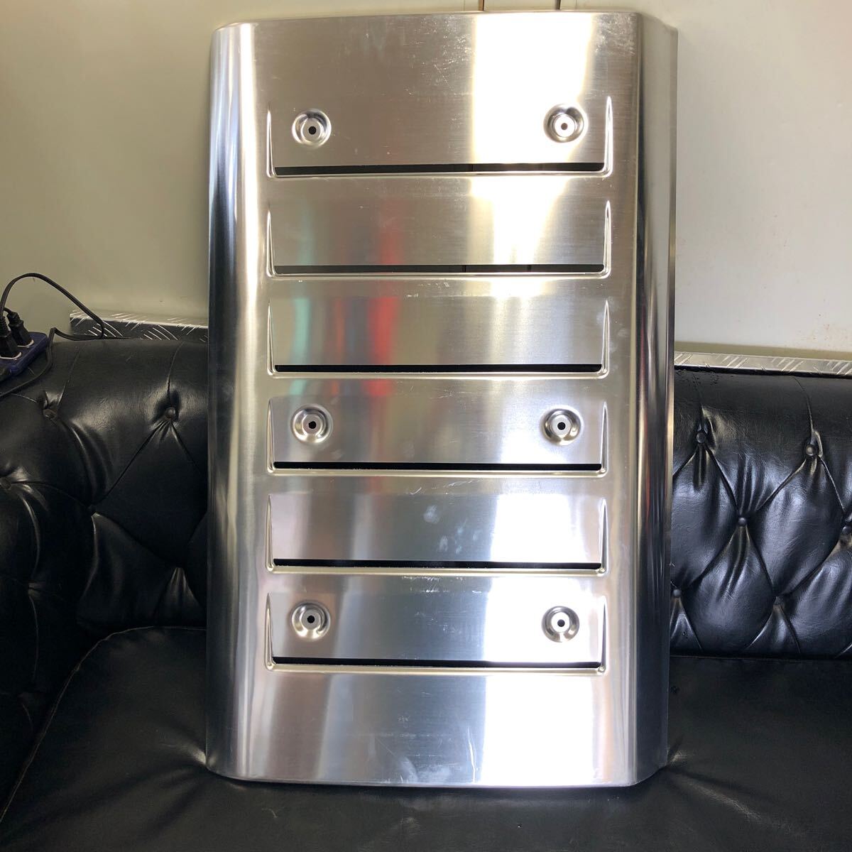 1000円～ 格安売切【訳あり】三菱ふそう 17 スーパーグレート マフラーカバー アルミ制 サテンシルバ　デコトラ 大型 10t 10トン トラック