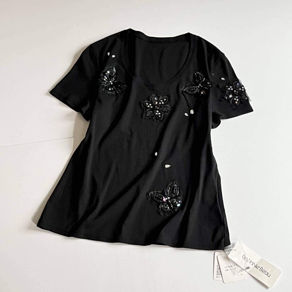 新　C'est la Vie　セラビ　ゆったり40-42　//　蝶の絵柄ビーズ裝飾　黒　カットソー?、佟? />
                                    </span> 
                                </div>

								<div   id=