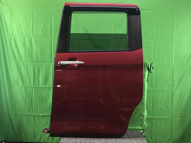 ルーミー DBA-M900A 左リヤドア R72 赤 マゼンタベリーマイカ