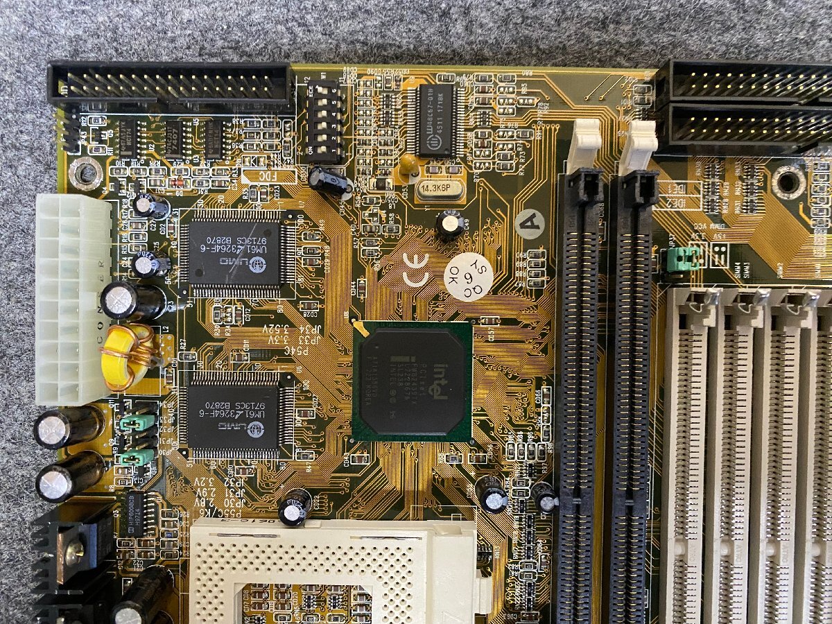 【送80サイズ】Soyo　SY-5TT　Intel430TX搭載 Socket7対応ATXマザーボード ※未チェック