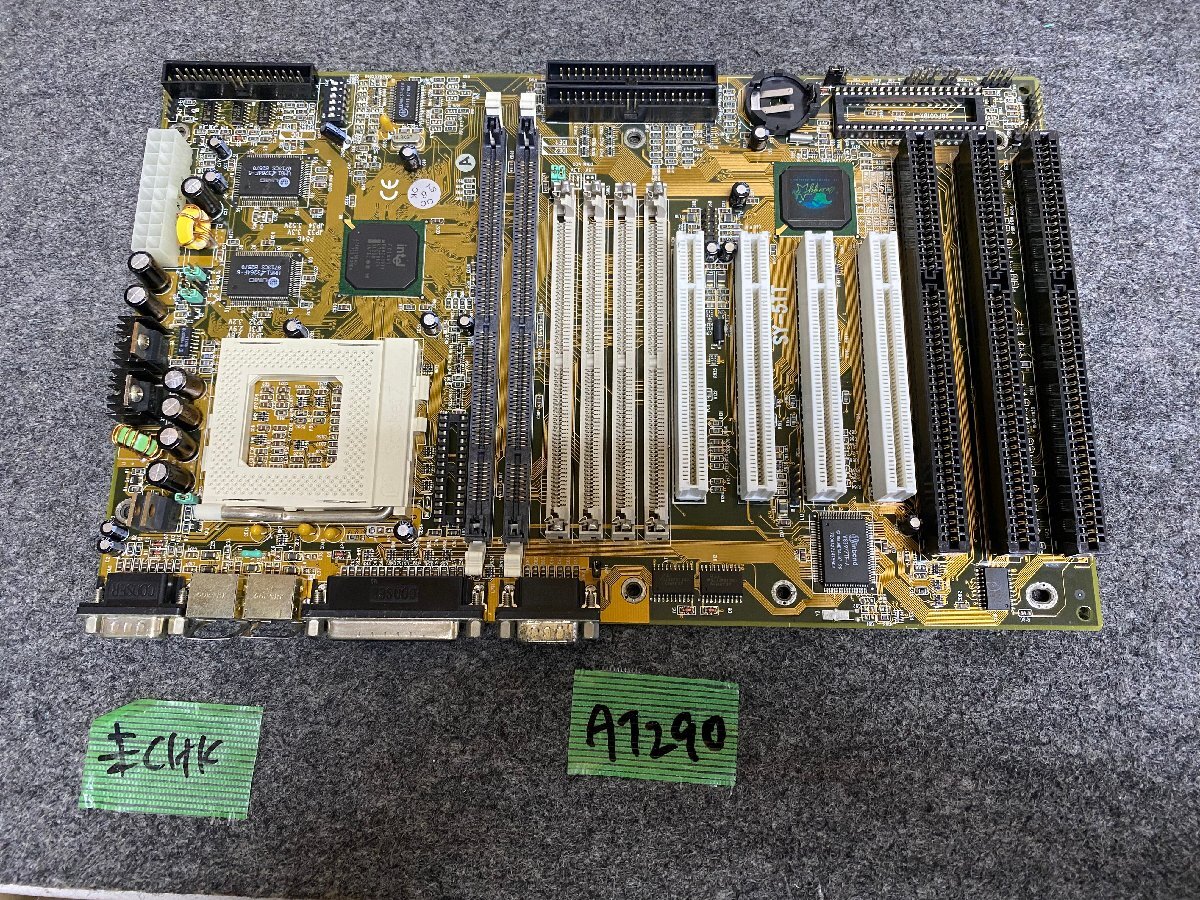 【送80サイズ】Soyo　SY-5TT　Intel430TX搭載 Socket7対応ATXマザーボード ※未チェック