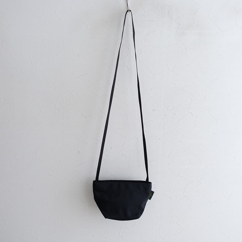 【美品/定価2.3萬(wàn)】エルベシャプリエ Herve Chapelier*1927N ナイロン舟型ショルダーバッグXS*かばん黒0425(ba7-2504-89)【50E52】