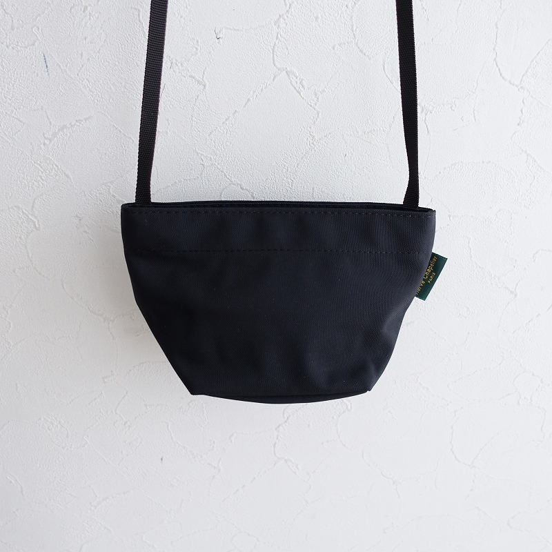 【美品/定価2.3萬(wàn)】エルベシャプリエ Herve Chapelier*1927N ナイロン舟型ショルダーバッグXS*かばん黒0425(ba7-2504-89)【50E52】