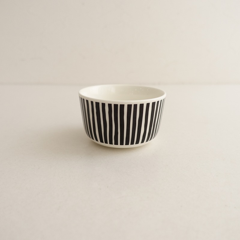 【北歐】マリメッコ marimekko *VARVUNRAITA バルブンライタ ボウル*食器うつわストライプ【陶器】(wa23-2504-80)【61E52】