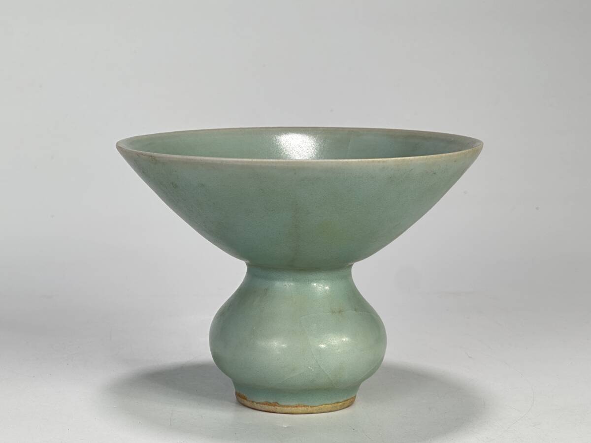 人気ブランドバ40代 LM3SX 中国美術 高麗青磁 古物 唐物 時代物 壺 青磁唾壺 龍泉窯 青磁