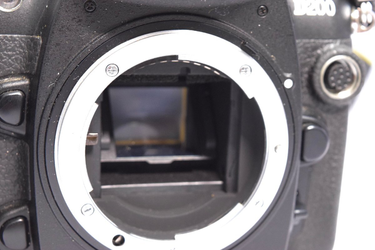 (1-11635)Nikon『D200』デジタル一眼 カメラ ニコン/レンズ NIKKOR AF-S DX 18-55mm 1.3.5-5.6G VR 簡易動作確認(rèn)済【緑和堂】