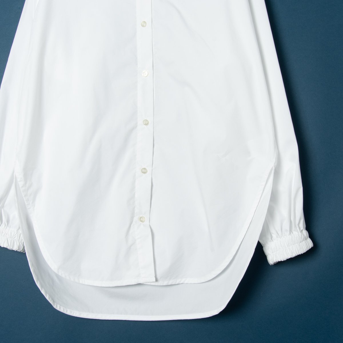 【1円スタート】BEARDSLEY ビアズリー バンドカラー長(zhǎng)袖シャツ 袖口ゴム 綿ポリエステル オーバーサイズ シンプル 無(wú)地 ホワイト 白 F